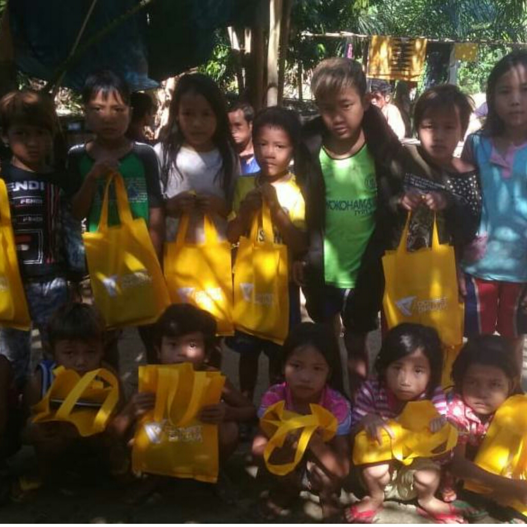 Dompet Dhuafa Riau Wujudkan Mimpi Anak-anak Suku Talang Mamak untuk Bersekolah