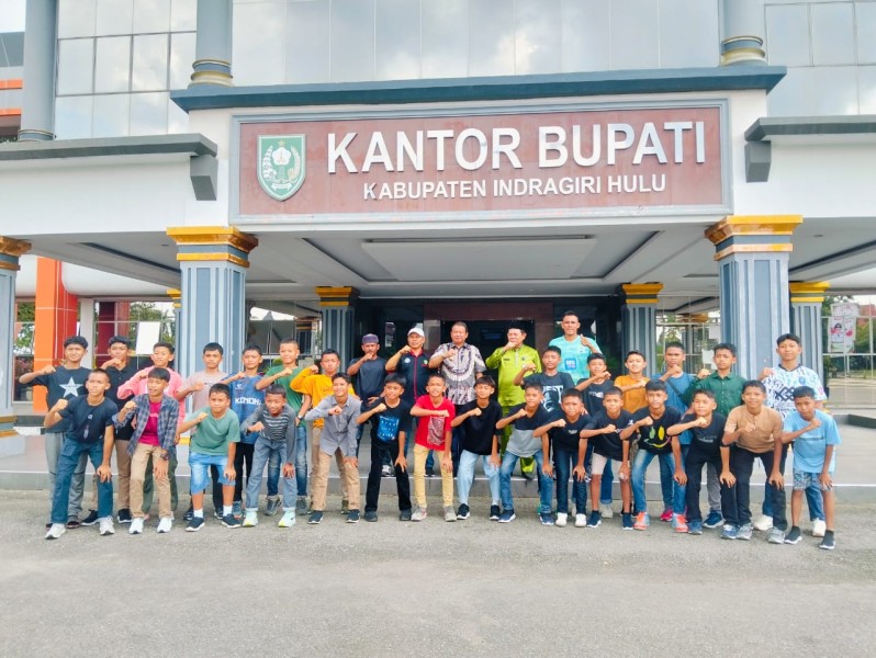 Dilepas dengan Haru dan Harapan, Persires Inhu U-13 Targetkan Juara di Pekanbaru