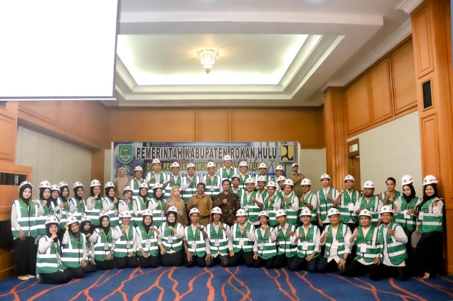 Gelar Pembekalan & Uji Sertifikasi, Ini Harapan Kadis PUPR Rohul