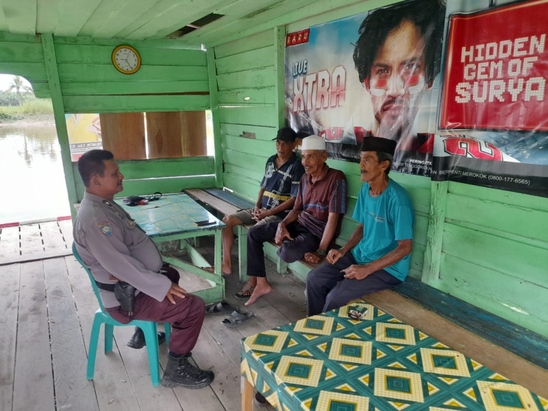 Warga Desa Pengalihan Sambut Antusias, Kehadiran Bhabinkamtibmas Polsek Keritang