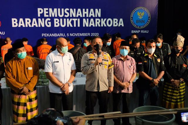 Buah Sinergitas, Polda Riau Bersama BNNP Riau Musnahkan 122 KG Shabu dan 10.000 Ekstasi