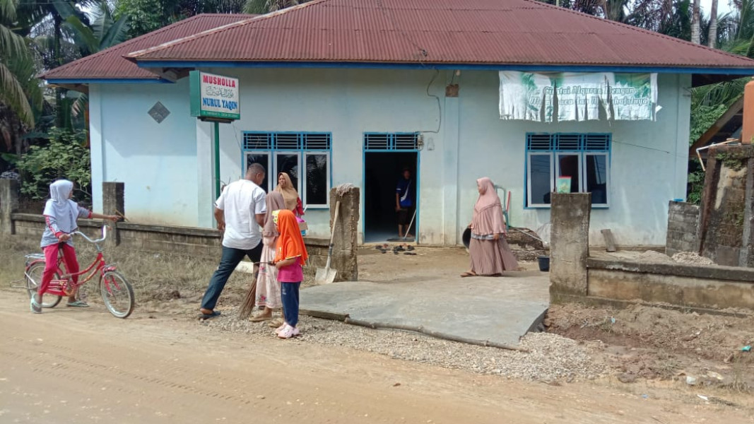 Pemuda Pancasila dan Jamaah Nurul Yaqin Gotong Royong Sambut Ramadhan