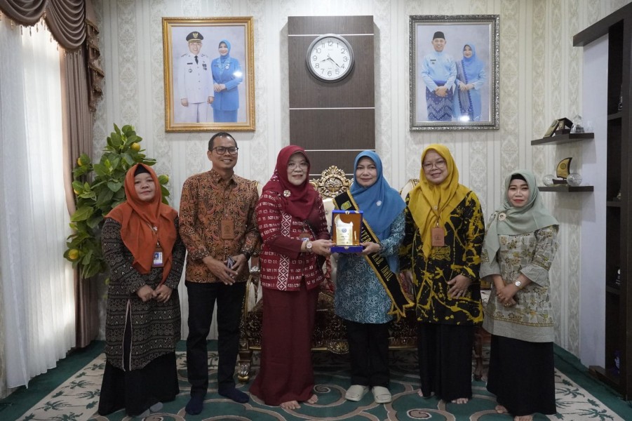 Bunda Literasi Inhil Terima Kunjungan Balai Bahasa Riau Bahas Revitalisasi Bahasa Daerah