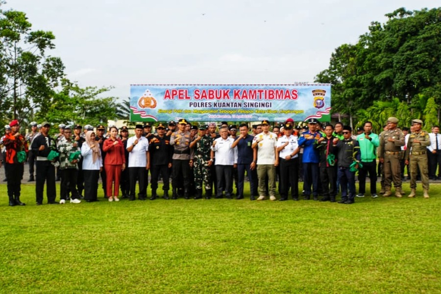 Memperkuat Sinergi Dalam Menjaga Keamanan, Polres Kuantan Singingi Menggelar Apel Akbar