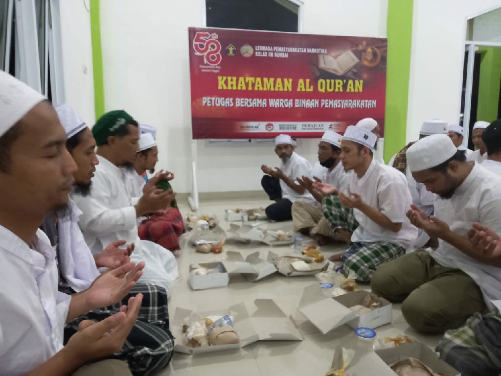 Luar Biasa, 26 Santri WBP Lapas Narkotika Rumbai Khatam Al Qur'an Pada 17 Hari Ramadhan 