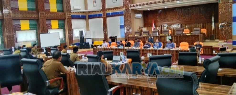 Bahas Agenda Penting, Ketua DPRD Rohil Pimpin Rapat Bersama Banmus