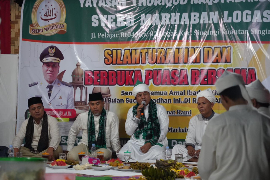 Hadiri Penutupan Suluk Tariqat Naqsabandiah, Suhardiman Intruksikan Bangun Rumah Takfis di Logas