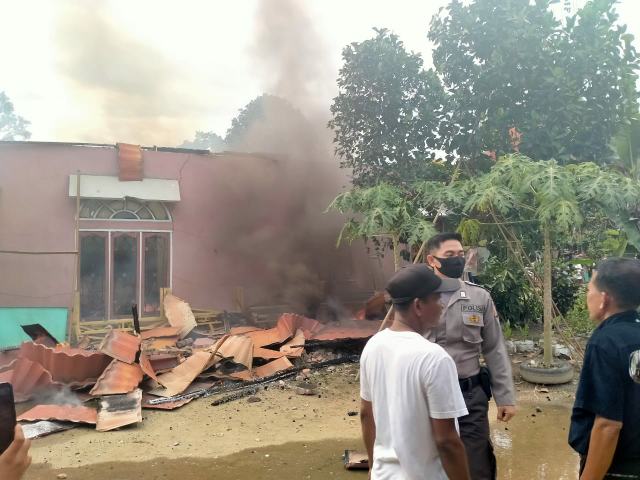 2 Unit Rumah di Tambang Kampar Terbakar, Kerugian Mencapai Rp500 Juta
