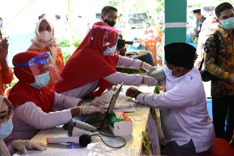 Kampar Mulai Lakukan Vaksinasi COVID-19 di Puskesmas Kuok