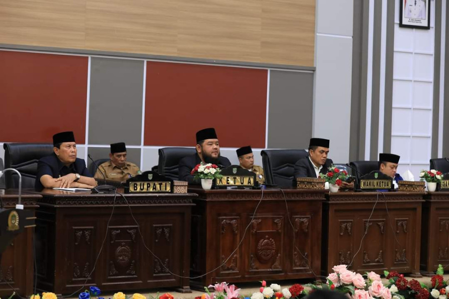 Bupati H. Sukiman Sampaikan LKPJ 2023 Dalam Rapat Paripurna DPRD Rohul