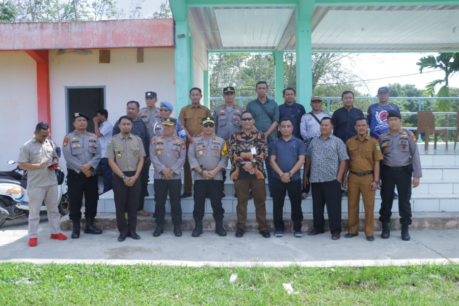 Pastikan Terlaksana Dengan Aman, Kapolres Inhu Pantau Lokasi PSU di Sei Lala