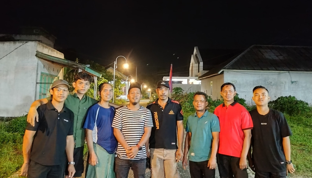 Luar Biasa! Warga RT 1 & RT 2, RW 1 Desa Candirejo Swadaya Pasang 50 Tiang dan Lampu Jalan